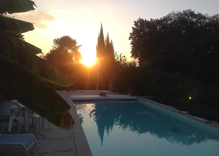 Domaine De La Provencale Bed & Breakfast 3*