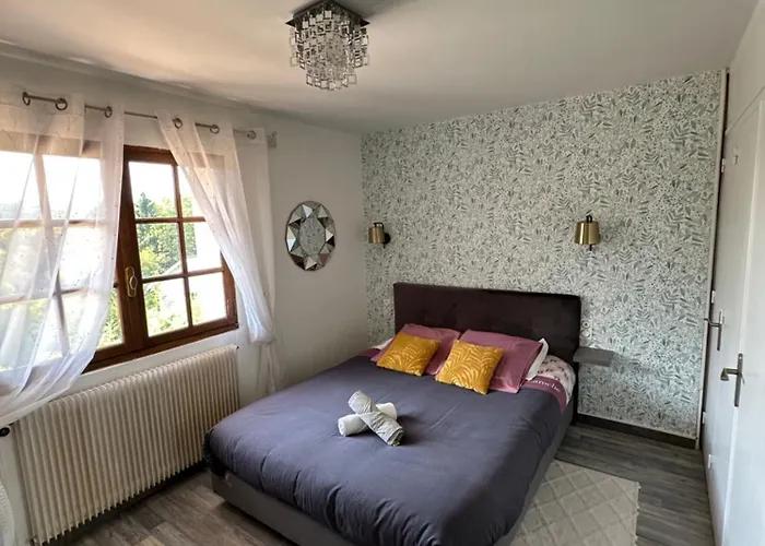 Domaine De La Provencale Bed & Breakfast Saint-Didier-de-la-Tour