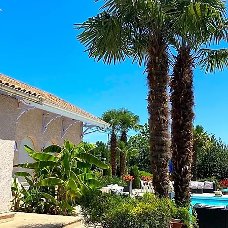 Domaine De La Provencale 3*